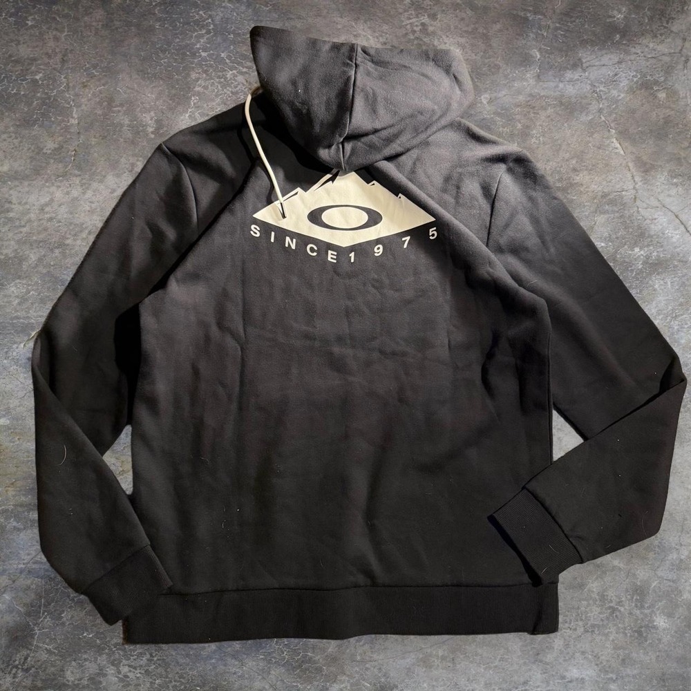 Oakley Peak PO Hoodie Mens Large Blackout Mountain Logo Sweatshirt FOA403711 NEW